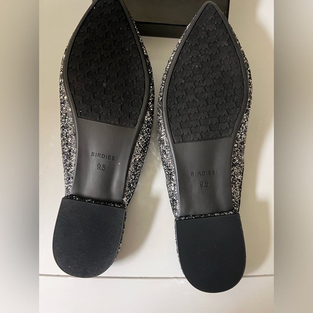 THE SWAN
Jeweled Gunmetal Sparkle 9.5 Birdies - Picture 9 of 12